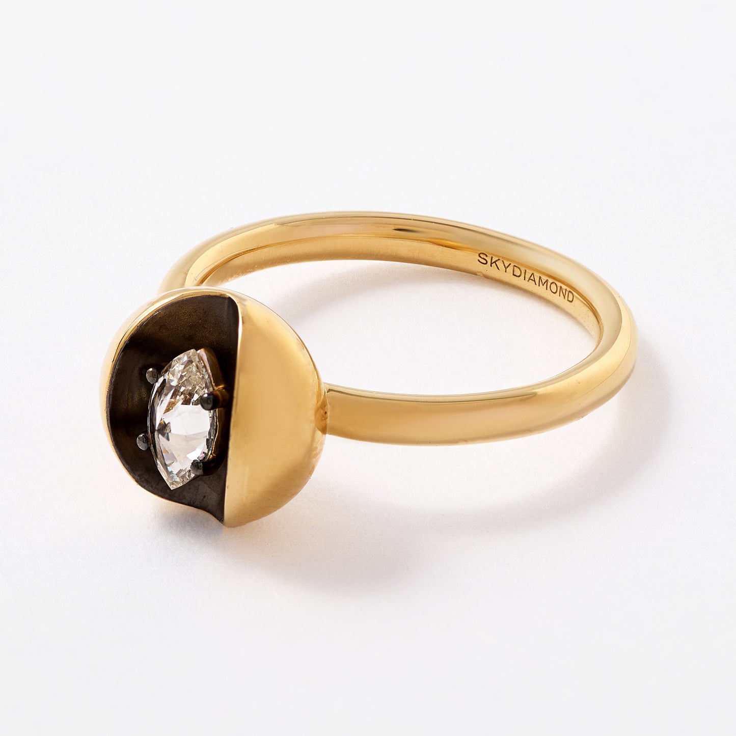 Gaia 18ct Gold Ring ~ Lily Cole x Skydiamond