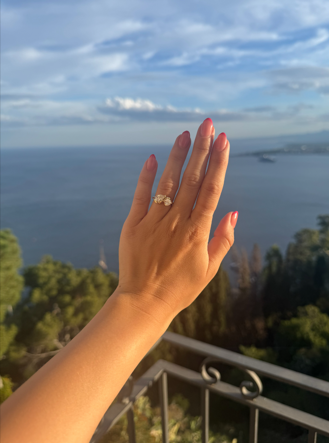 bespoke moi et toi engagement ring