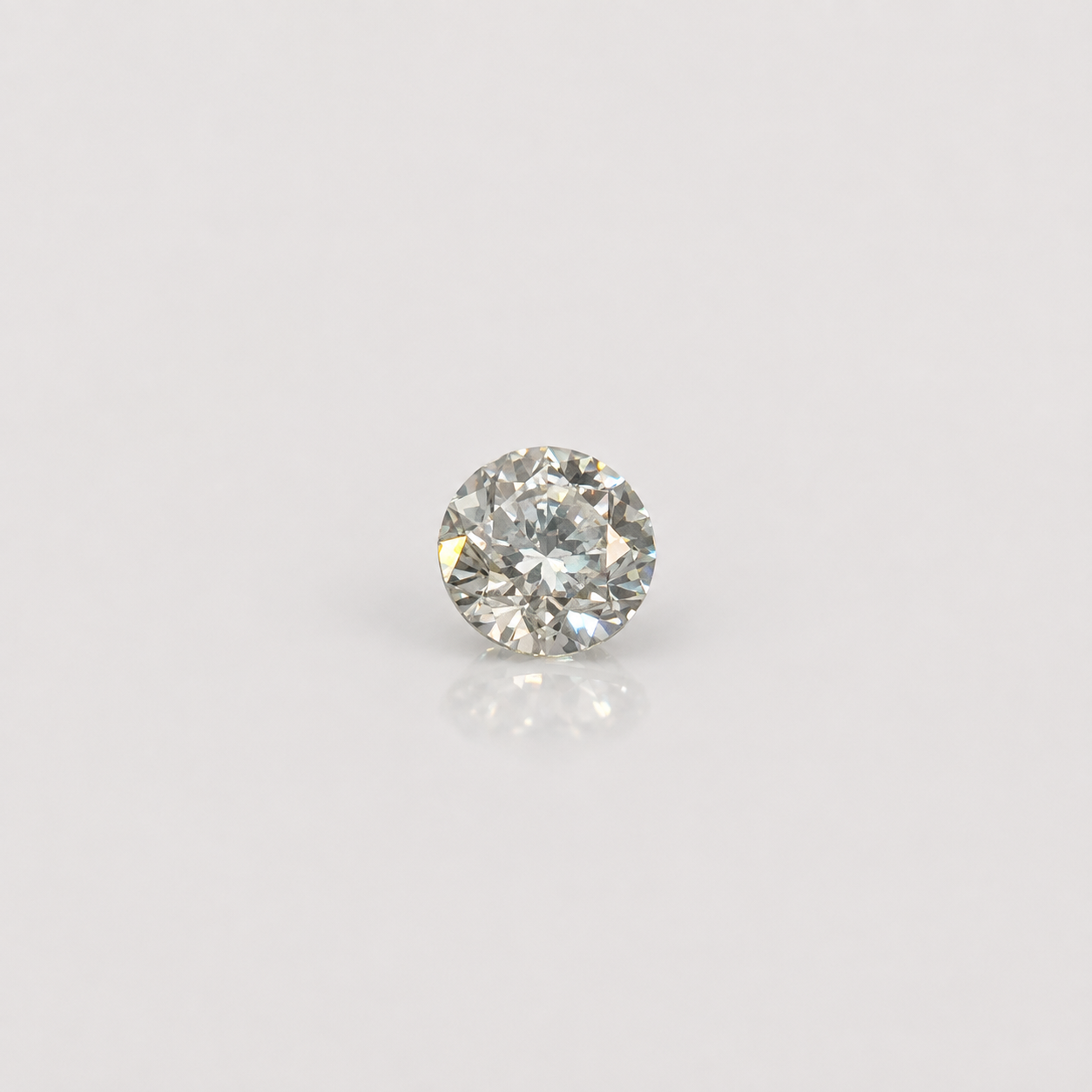 0.71ct White Round Brilliant Skydiamond