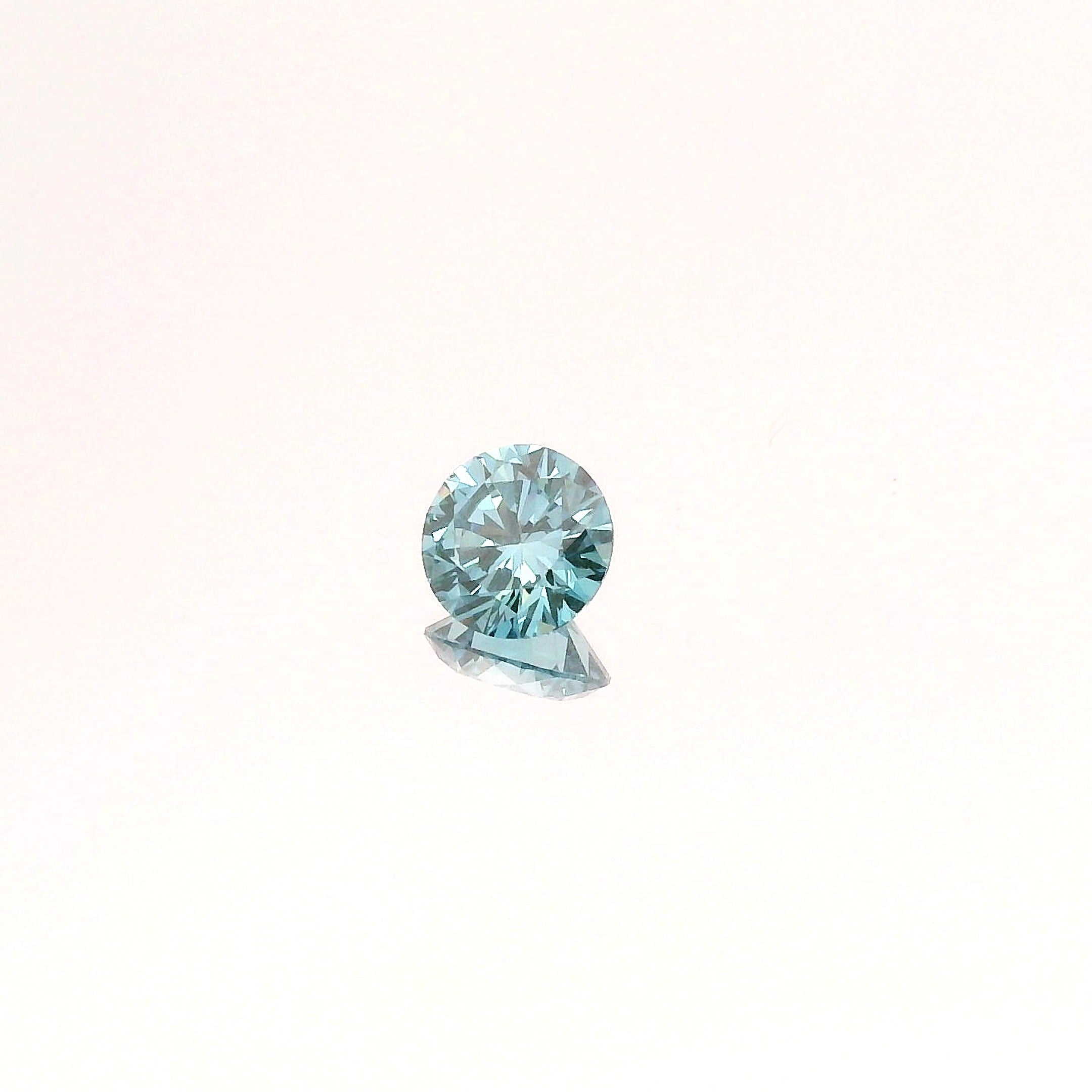 0.78 Carat Round Cut Fancy