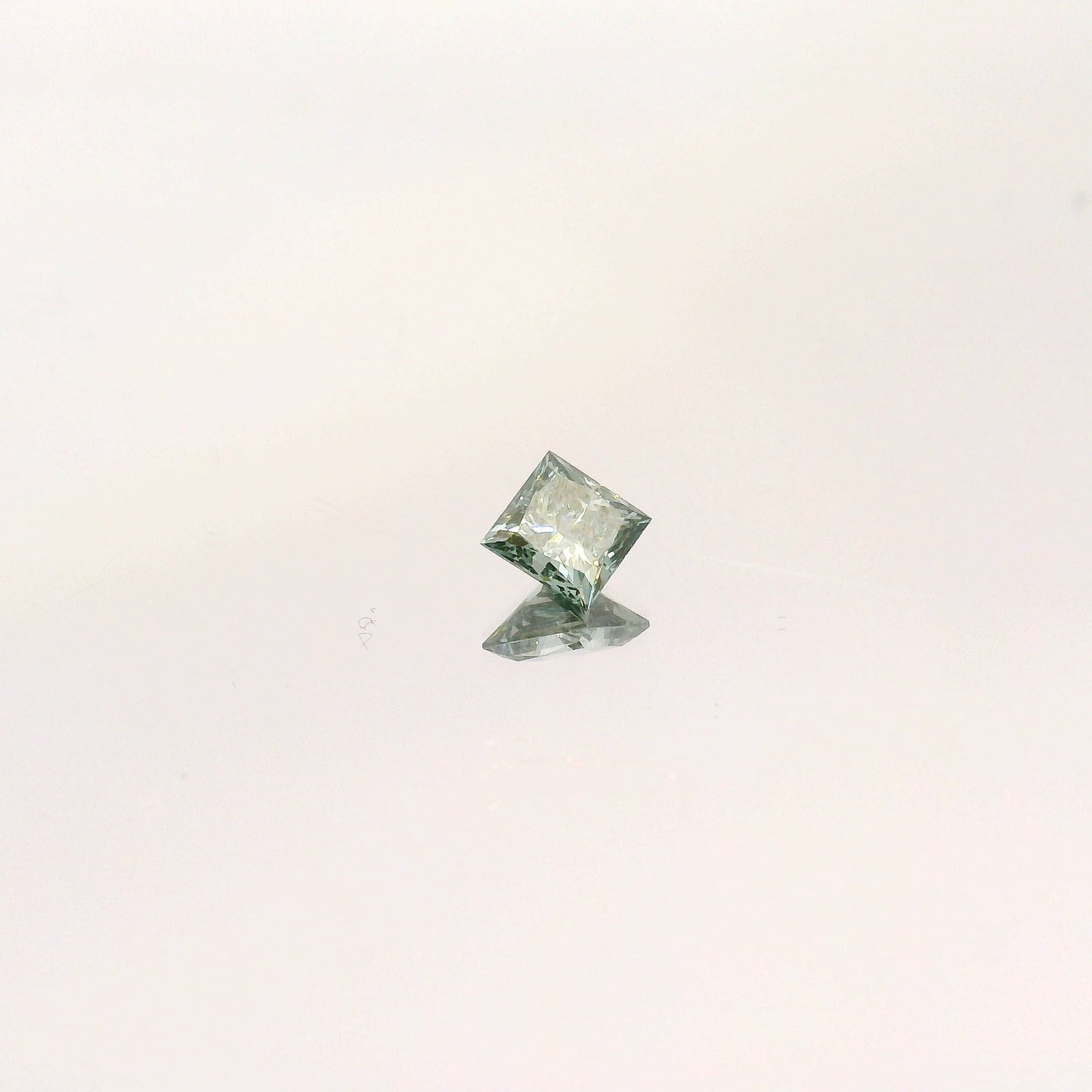 0.52ct Teal Princess Skydiamond