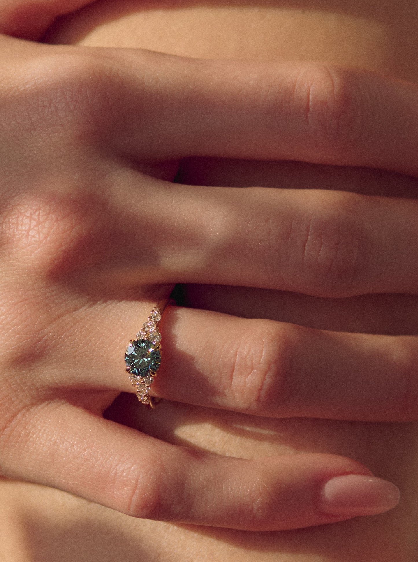 Solaris Floral 1.05 Teal VS2 Ring in 18ct Yellow Gold