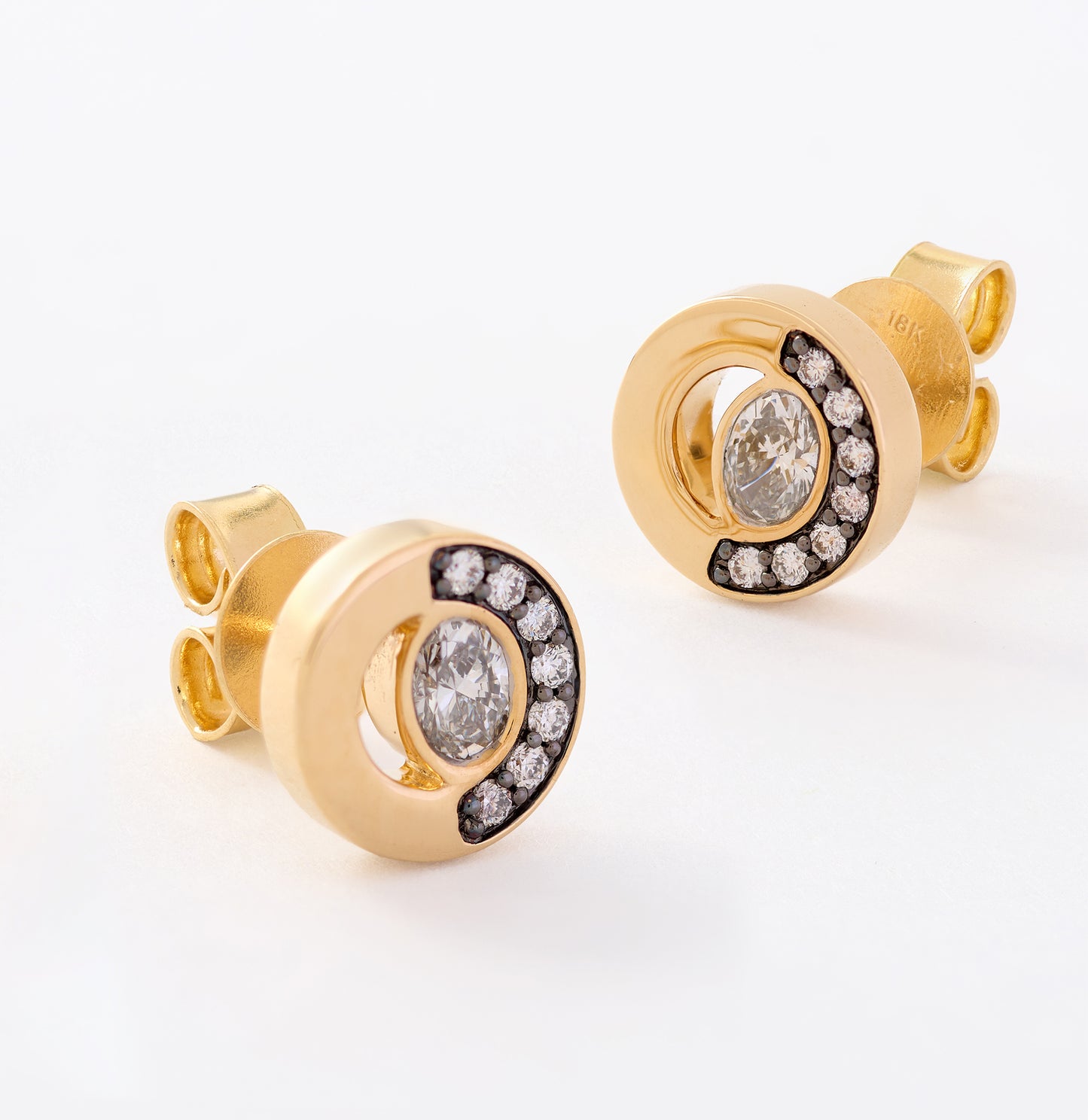 Crescent Stud Earrings 0.43ct in Yellow Gold