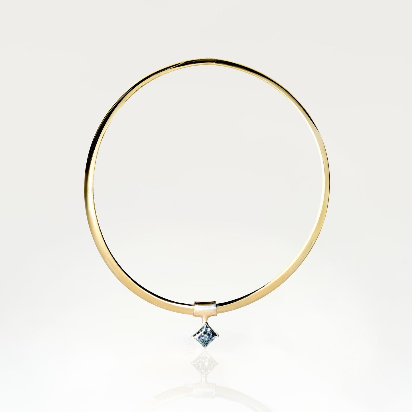 Hera Torque 5ct Princess Solitaire 18ct Yellow Gold