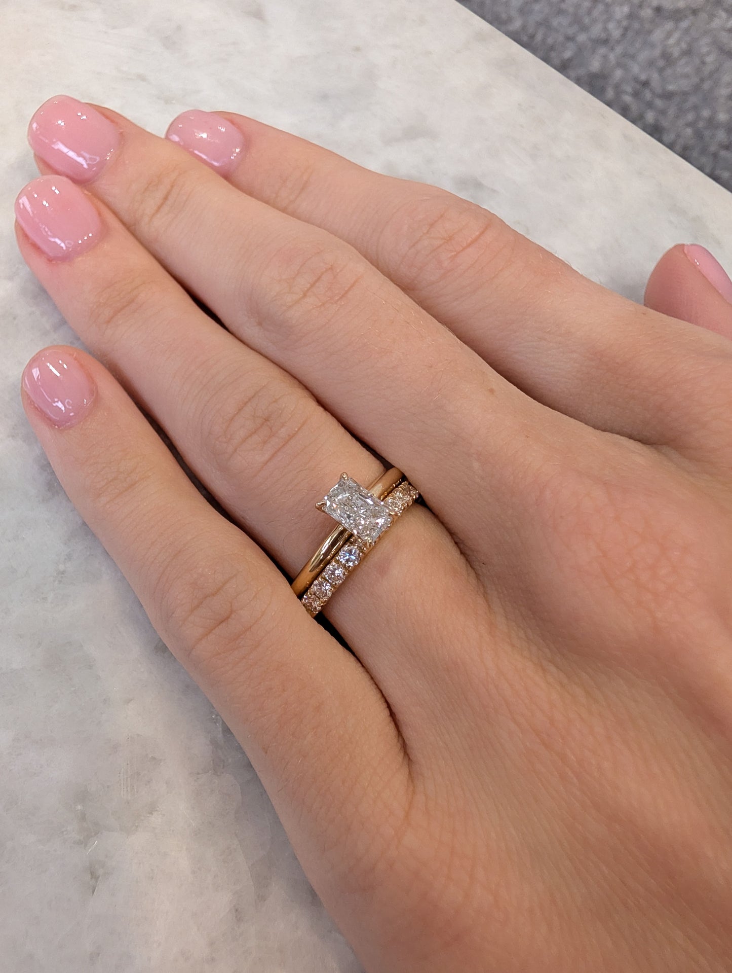 Luna Classic 2.01 Emerald Solitaire Engagement ring in 18ct Yellow Gold