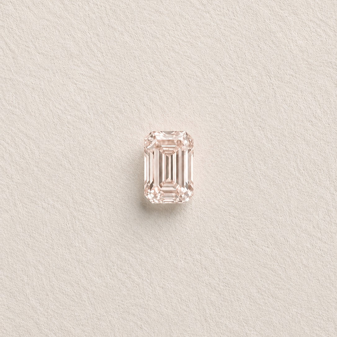 0.86ct Pink Emerald Skydiamond
