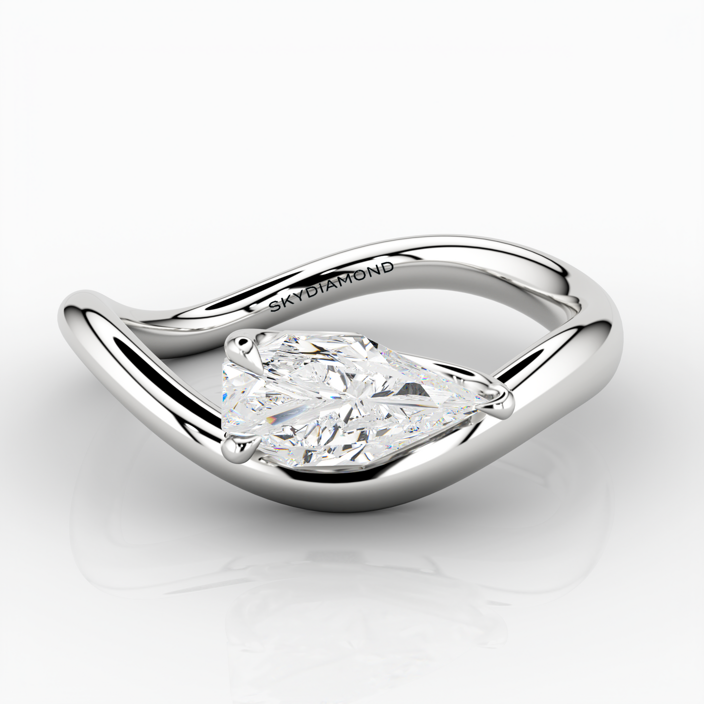 Stilla 0.6ct Meteoric Wave Ring in Platinum