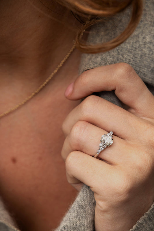 Solaris Floral Oval 0.95 HVS1 Ring in Platinum
