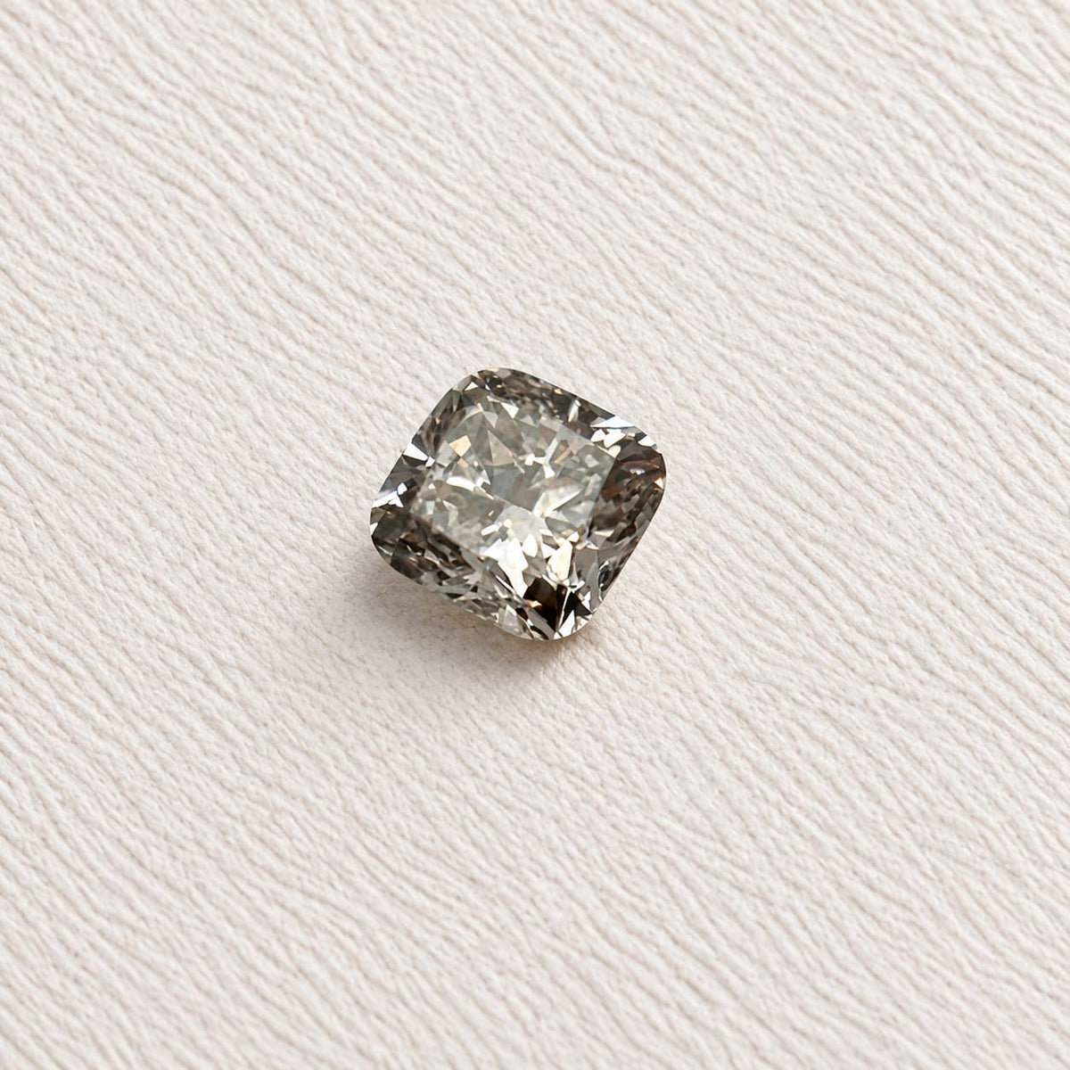 0.53ct Silver VVS2 Cushion SkyDiamond