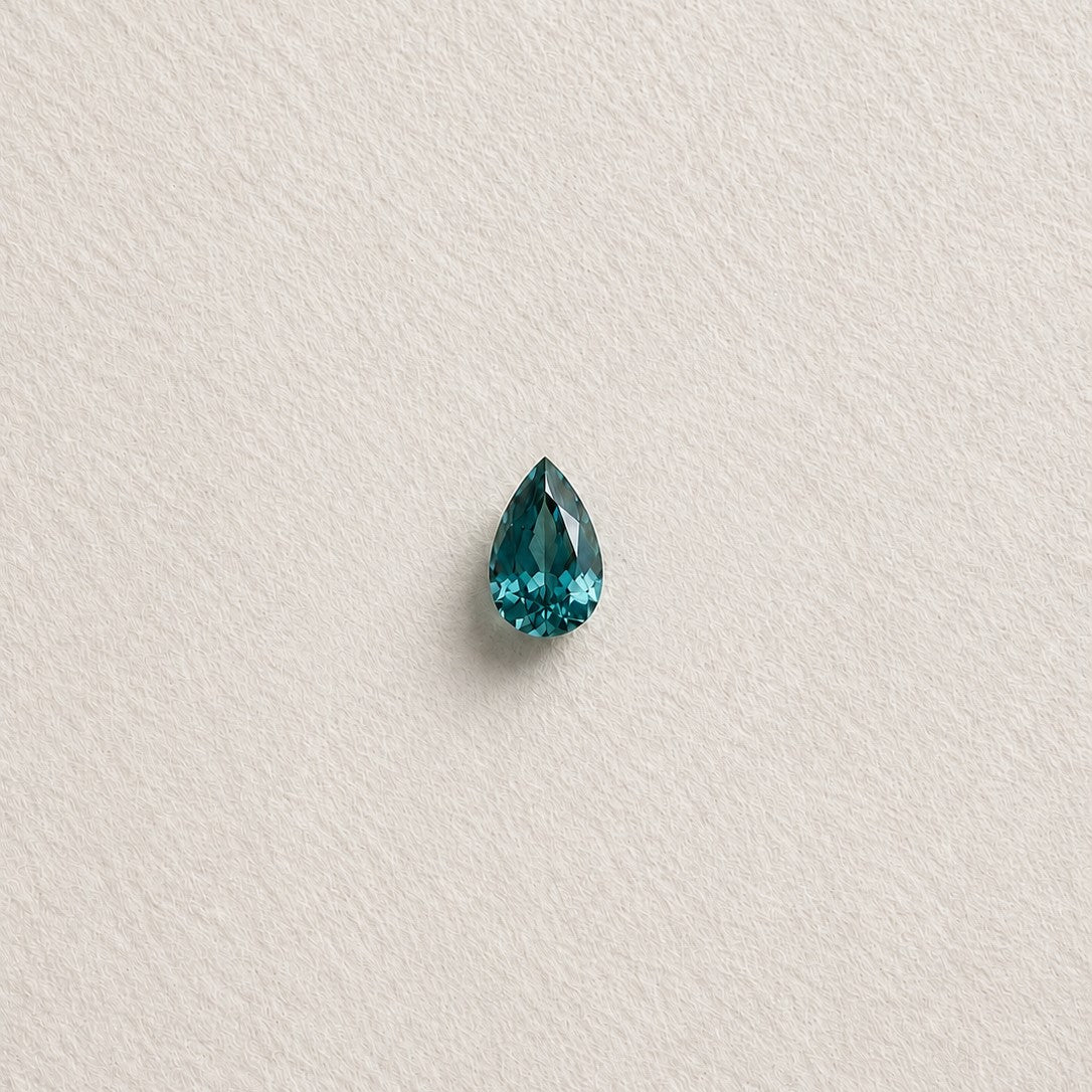 0.51ct Teal Pearshape Skydiamond