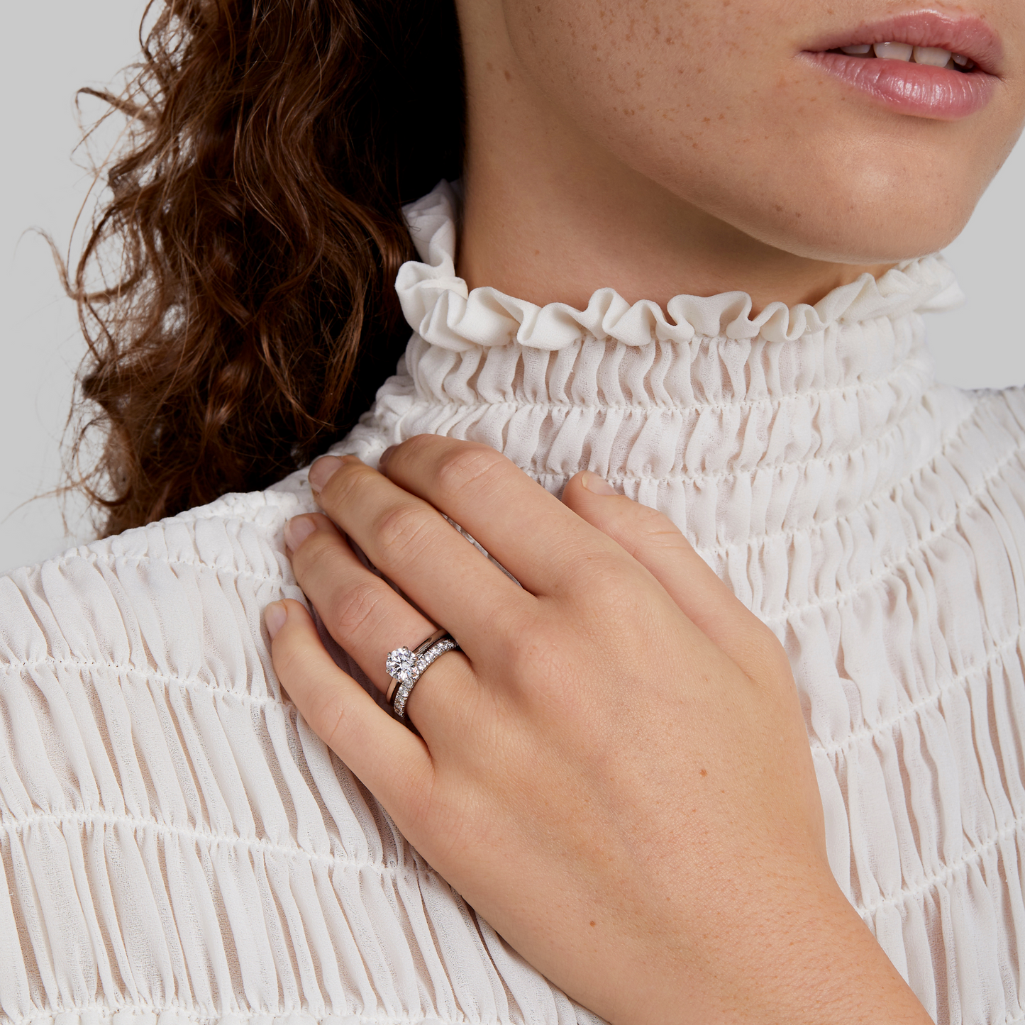 Luna Classic 1.01ct Solitaire Engagement ring in Platinum