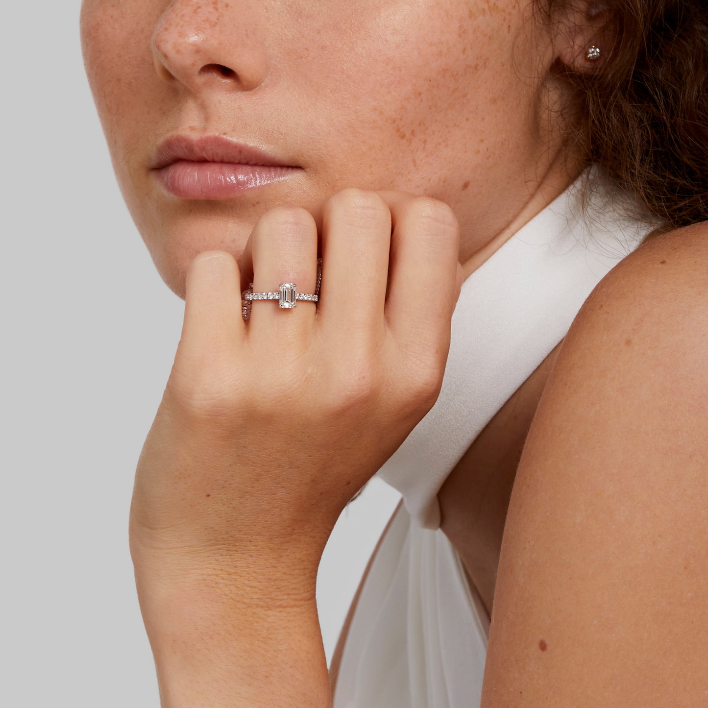 Luna Emerald with Micro-Pave 0.90ct GVS1  Ring in Platinum