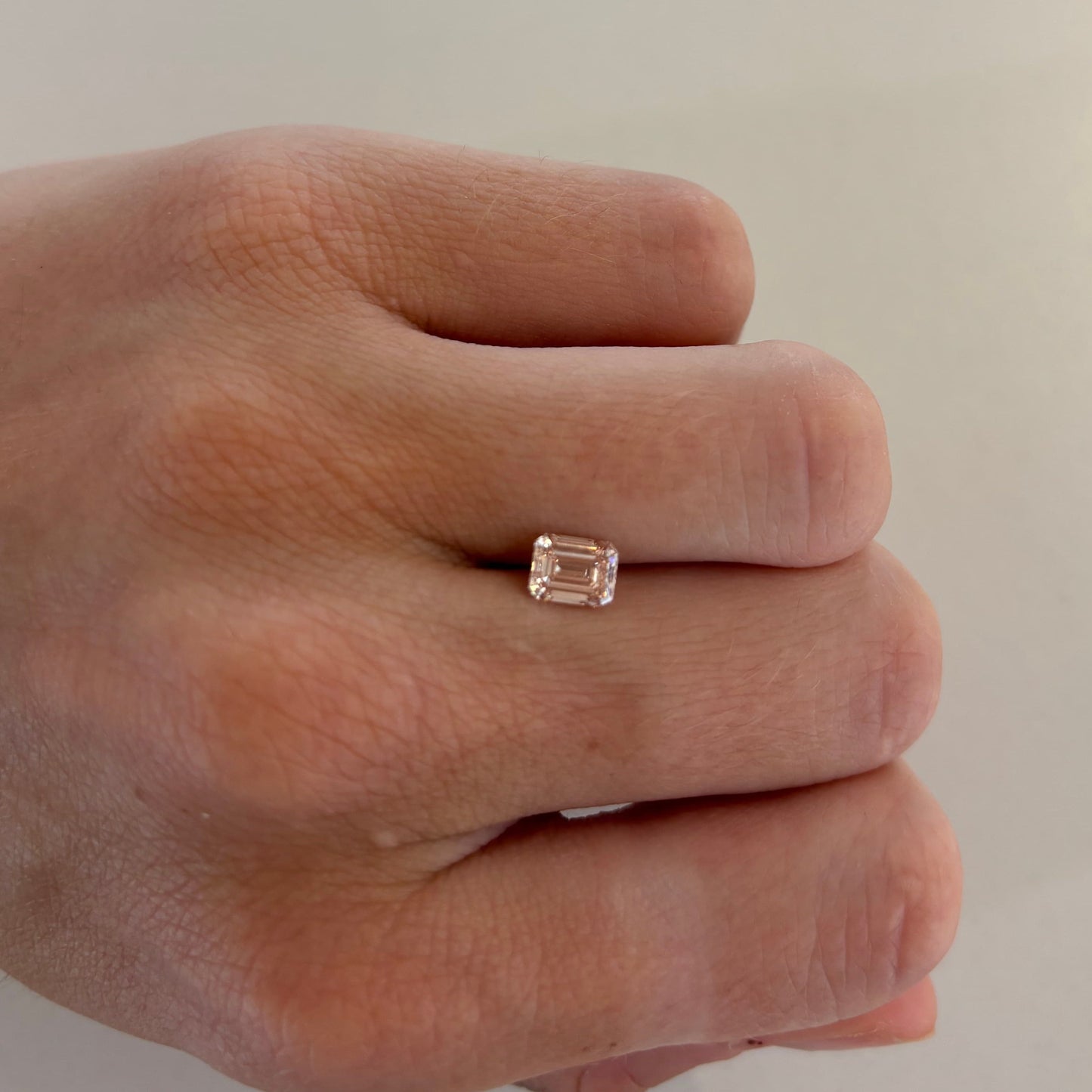 0.86ct Pink Emerald Skydiamond